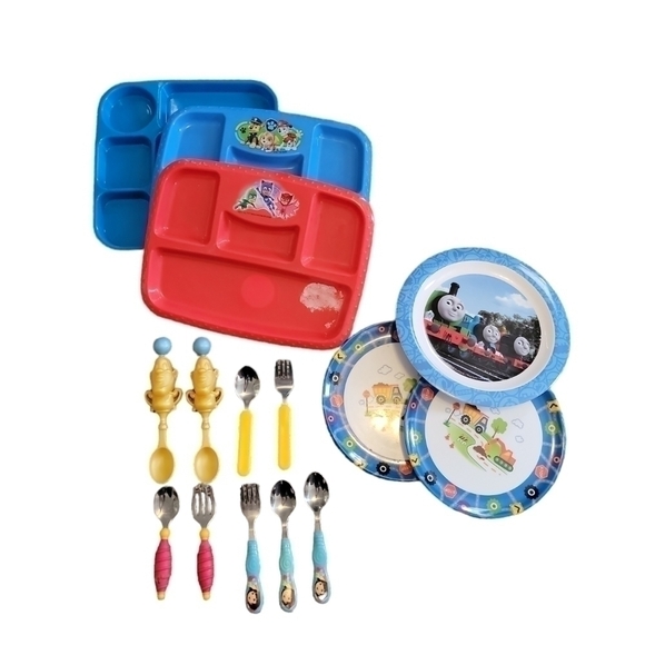 Random kids dinning bundle. 15 pieces total - Picture 8 of 12